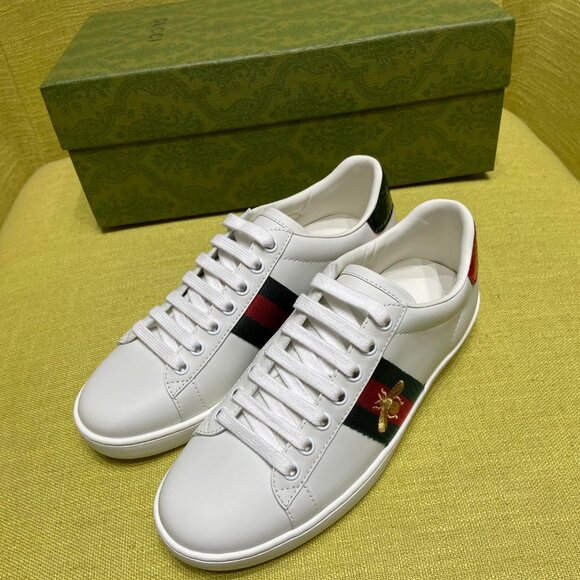 Gucci White Sneakers with Red and Green Stripes - Picture 2 of 9